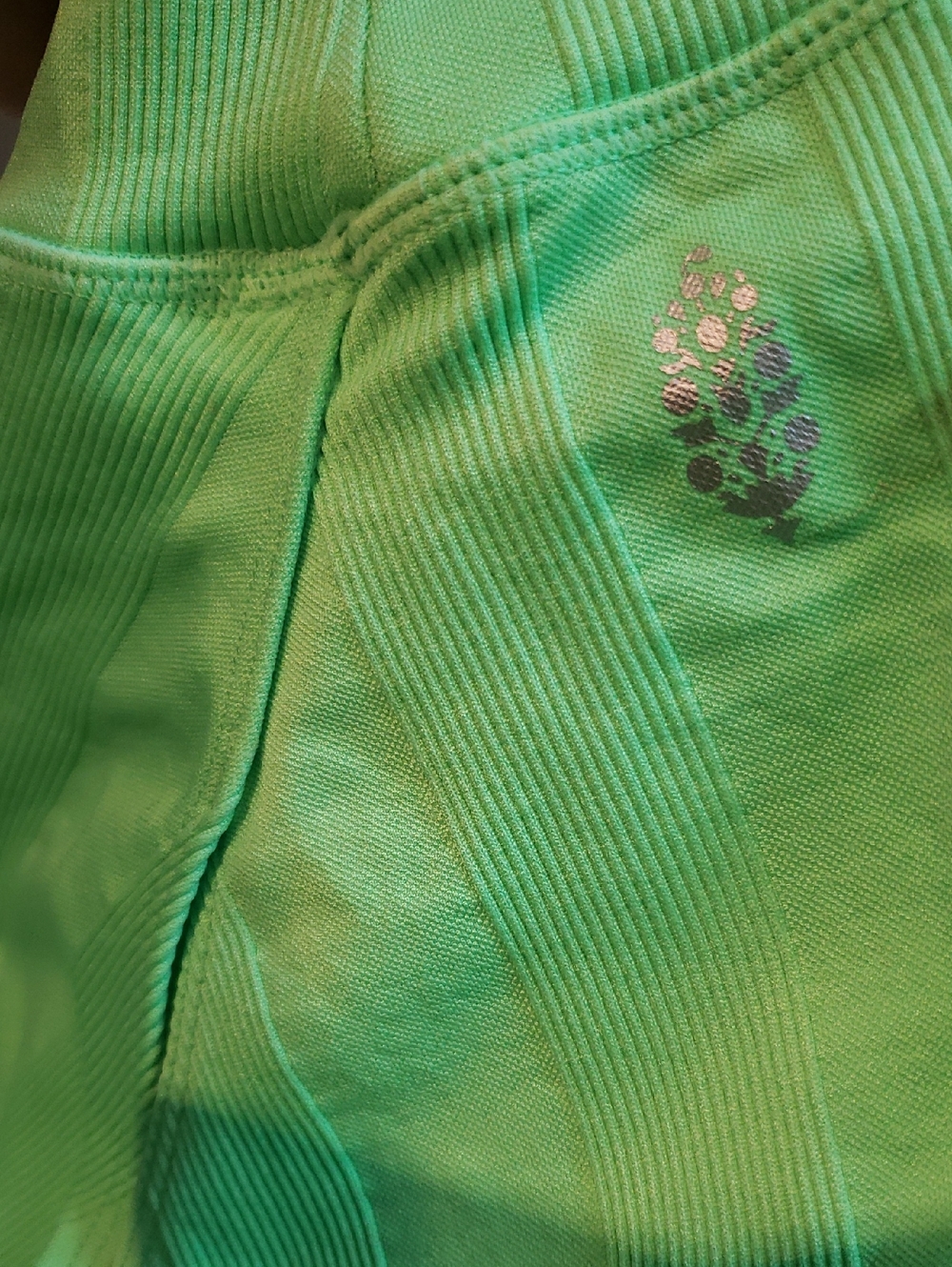 NWT FREE PEOPLE Movement Lime Long Sleeve Top Women's M-L - Picture 9 of 11